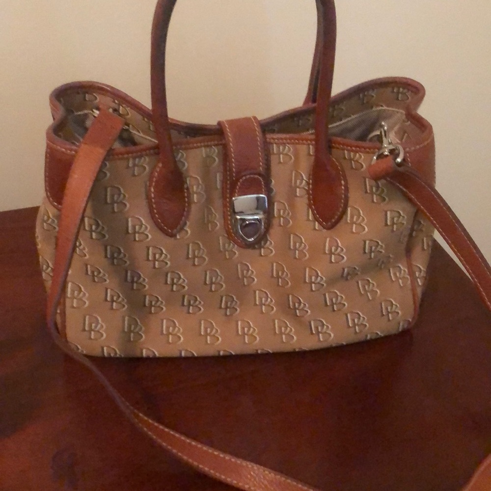 Authentic Dooney & Bourke Tote
